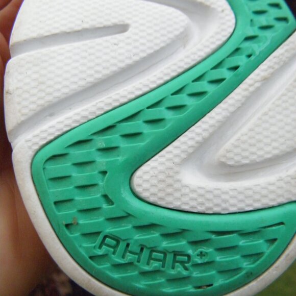 Asics gel fit sana, lightweight, pink, size 8 in almost like new cond. - Picture 6 of 14